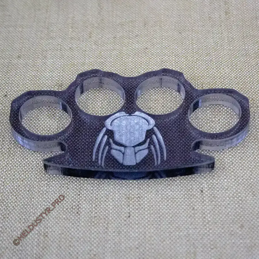 Кастет Хищник оргстекло (акрил) темный — изображение 2